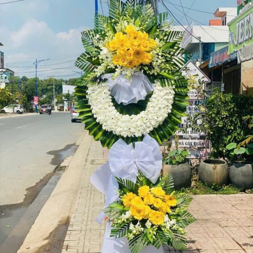 đặt hoa viếng đám tang tại tân thành